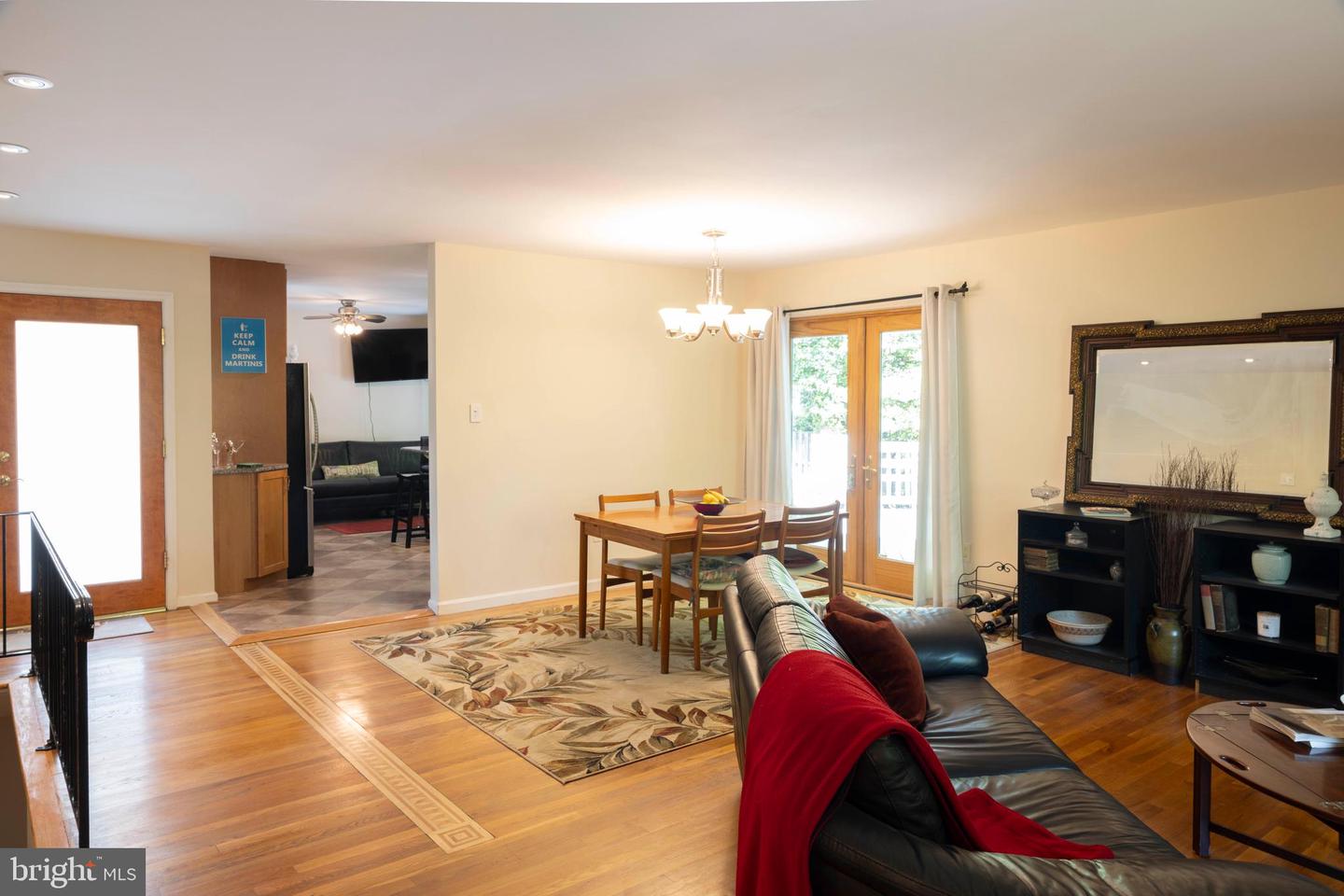 8716 KENILWORTH DR, SPRINGFIELD, Virginia 22151, 3 Bedrooms Bedrooms, ,2 BathroomsBathrooms,Residential,For sale,8716 KENILWORTH DR,VAFX2237824 MLS # VAFX2237824
