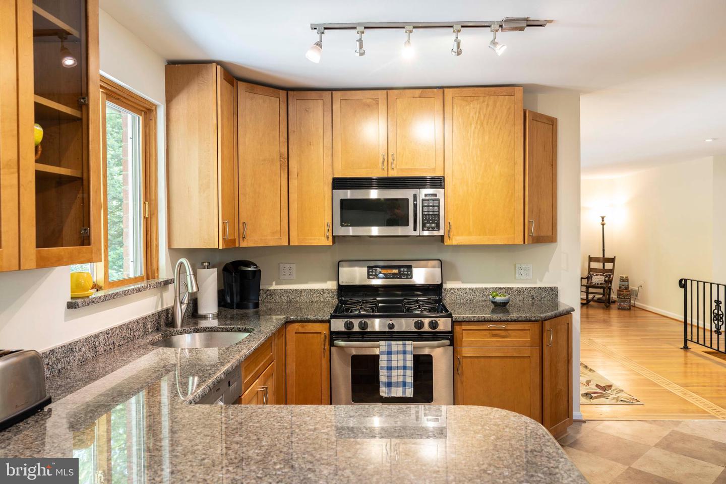 8716 KENILWORTH DR, SPRINGFIELD, Virginia 22151, 3 Bedrooms Bedrooms, ,2 BathroomsBathrooms,Residential,For sale,8716 KENILWORTH DR,VAFX2237824 MLS # VAFX2237824
