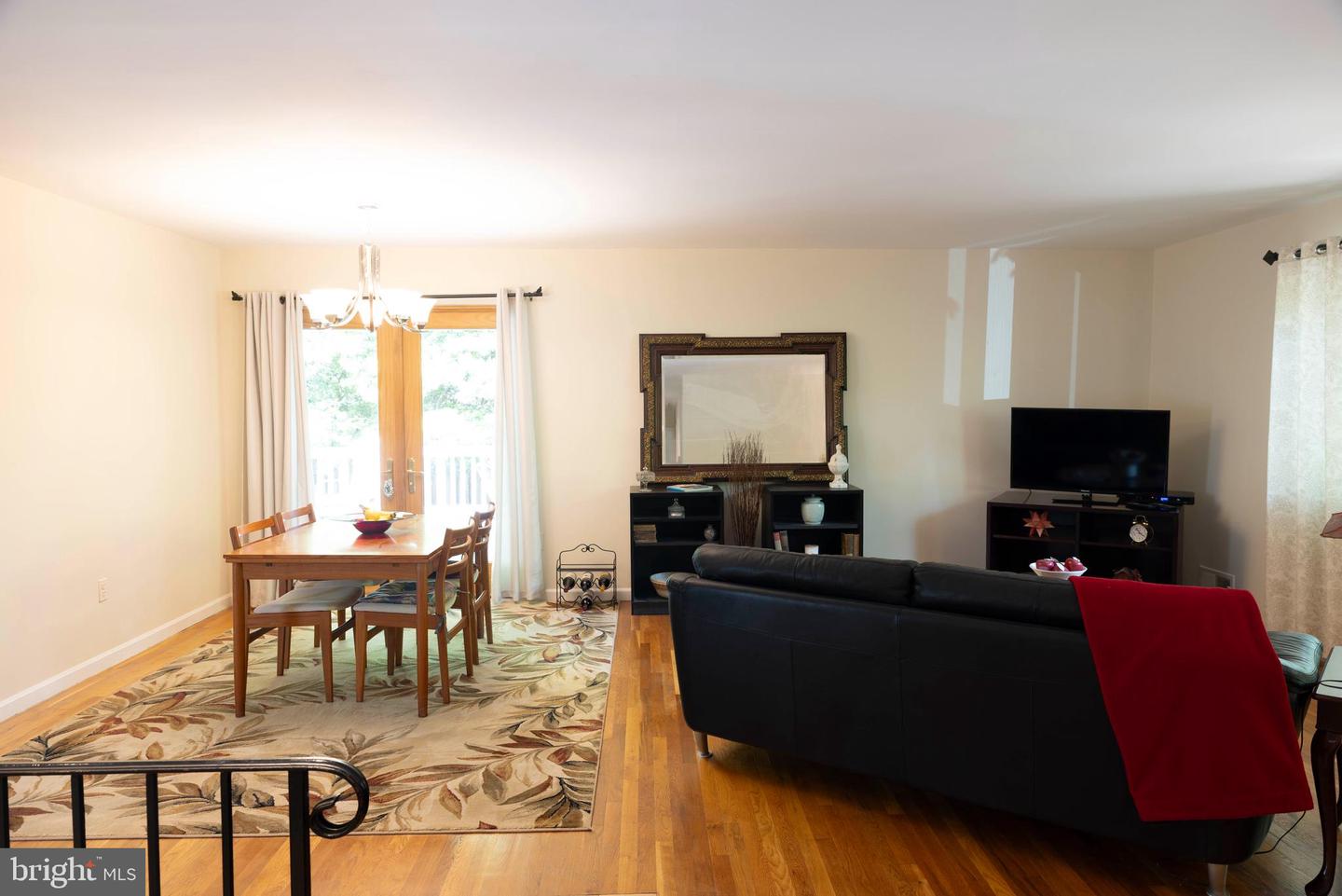 8716 KENILWORTH DR, SPRINGFIELD, Virginia 22151, 3 Bedrooms Bedrooms, ,2 BathroomsBathrooms,Residential,For sale,8716 KENILWORTH DR,VAFX2237824 MLS # VAFX2237824