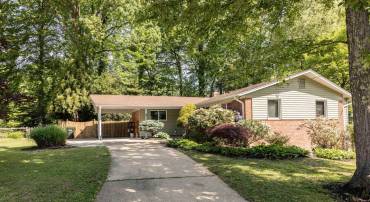 8716 KENILWORTH DR, SPRINGFIELD, Virginia 22151, 3 Bedrooms Bedrooms, ,2 BathroomsBathrooms,Residential,For sale,8716 KENILWORTH DR,VAFX2237824 MLS # VAFX2237824