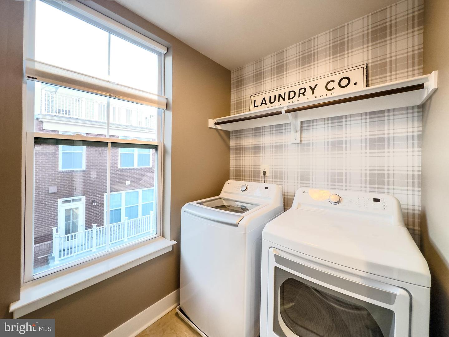 11698 SUNRISE SQUARE PL, RESTON, Virginia 20191, 5 Bedrooms Bedrooms, ,4 BathroomsBathrooms,Residential,For sale,11698 SUNRISE SQUARE PL,VAFX2237612 MLS # VAFX2237612