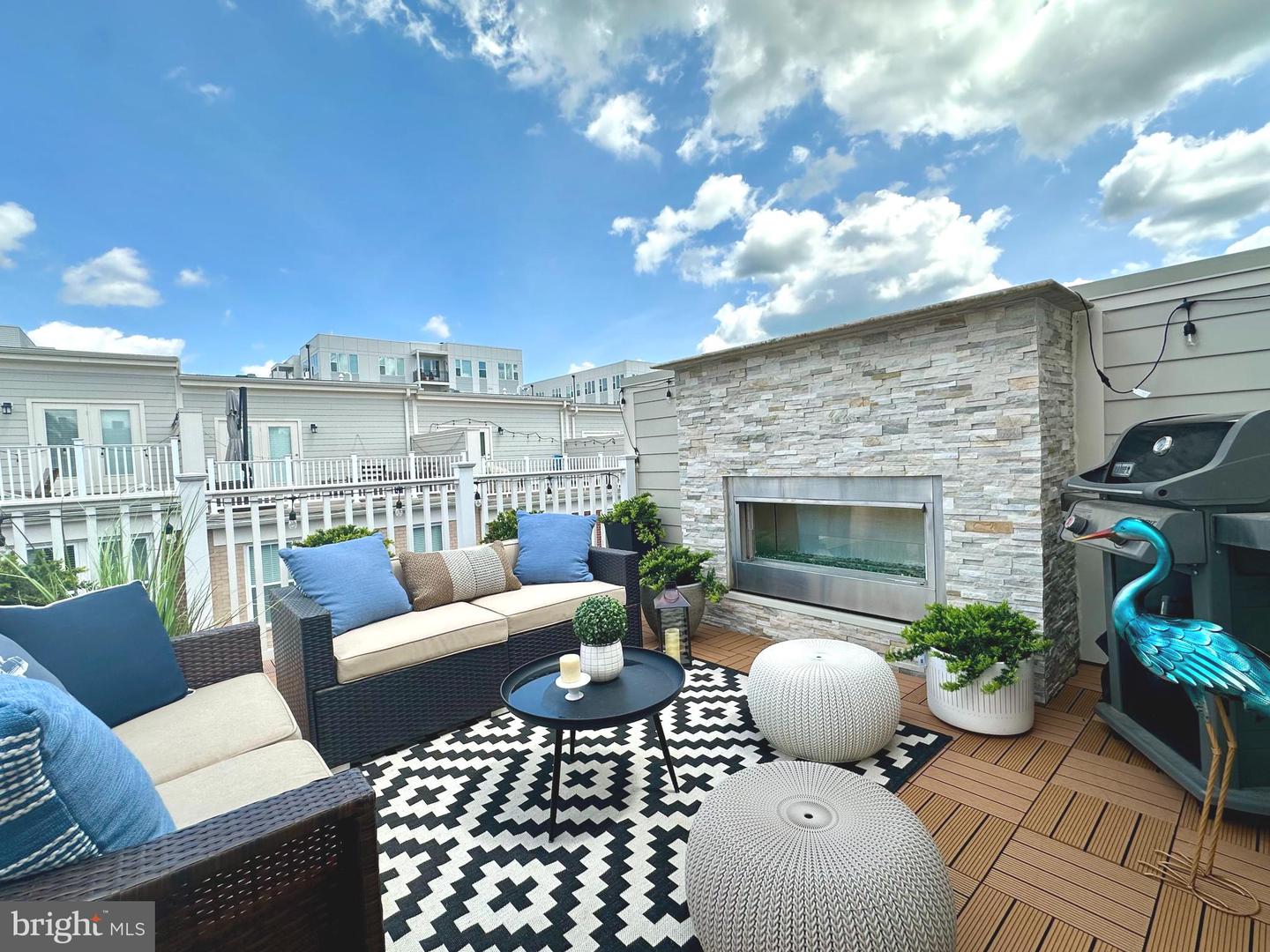 11698 SUNRISE SQUARE PL, RESTON, Virginia 20191, 5 Bedrooms Bedrooms, ,4 BathroomsBathrooms,Residential,For sale,11698 SUNRISE SQUARE PL,VAFX2237612 MLS # VAFX2237612