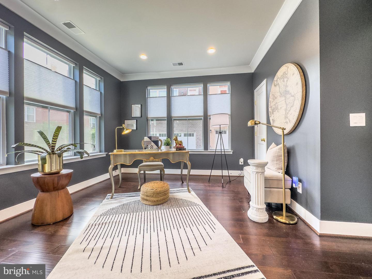 11698 SUNRISE SQUARE PL, RESTON, Virginia 20191, 5 Bedrooms Bedrooms, ,4 BathroomsBathrooms,Residential,For sale,11698 SUNRISE SQUARE PL,VAFX2237612 MLS # VAFX2237612