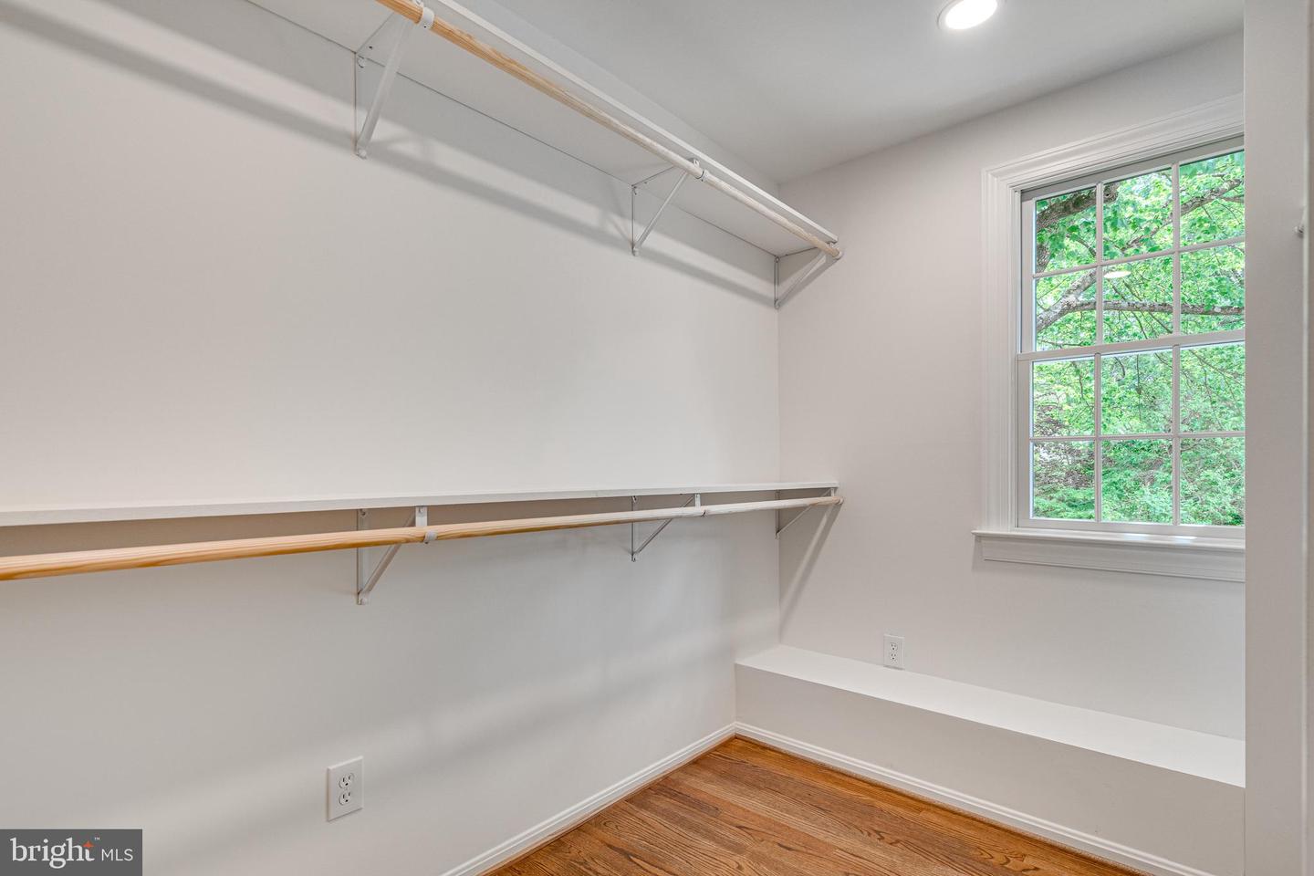 4909 HEVERSHAM CT, FAIRFAX, Virginia 22032, 5 Bedrooms Bedrooms, ,3 BathroomsBathrooms,Residential,For sale,4909 HEVERSHAM CT,VAFX2237844 MLS # VAFX2237844
