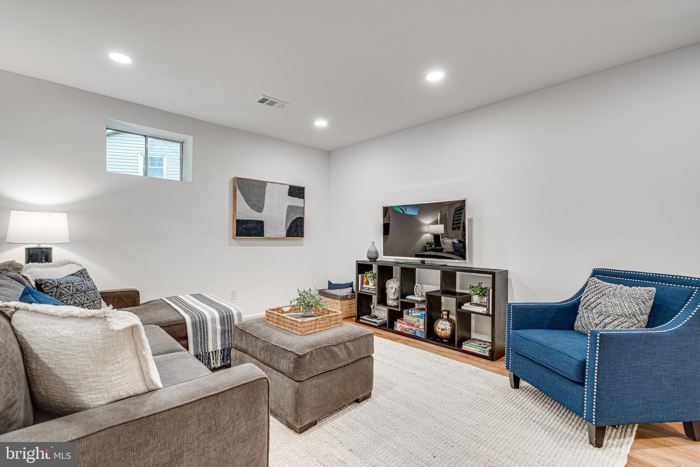 4909 HEVERSHAM CT, FAIRFAX, Virginia 22032, 5 Bedrooms Bedrooms, ,3 BathroomsBathrooms,Residential,For sale,4909 HEVERSHAM CT,VAFX2237844 MLS # VAFX2237844