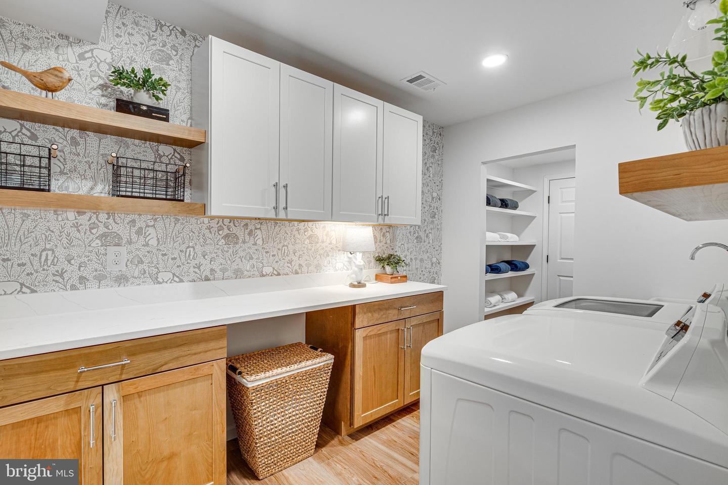 4909 HEVERSHAM CT, FAIRFAX, Virginia 22032, 5 Bedrooms Bedrooms, ,3 BathroomsBathrooms,Residential,For sale,4909 HEVERSHAM CT,VAFX2237844 MLS # VAFX2237844