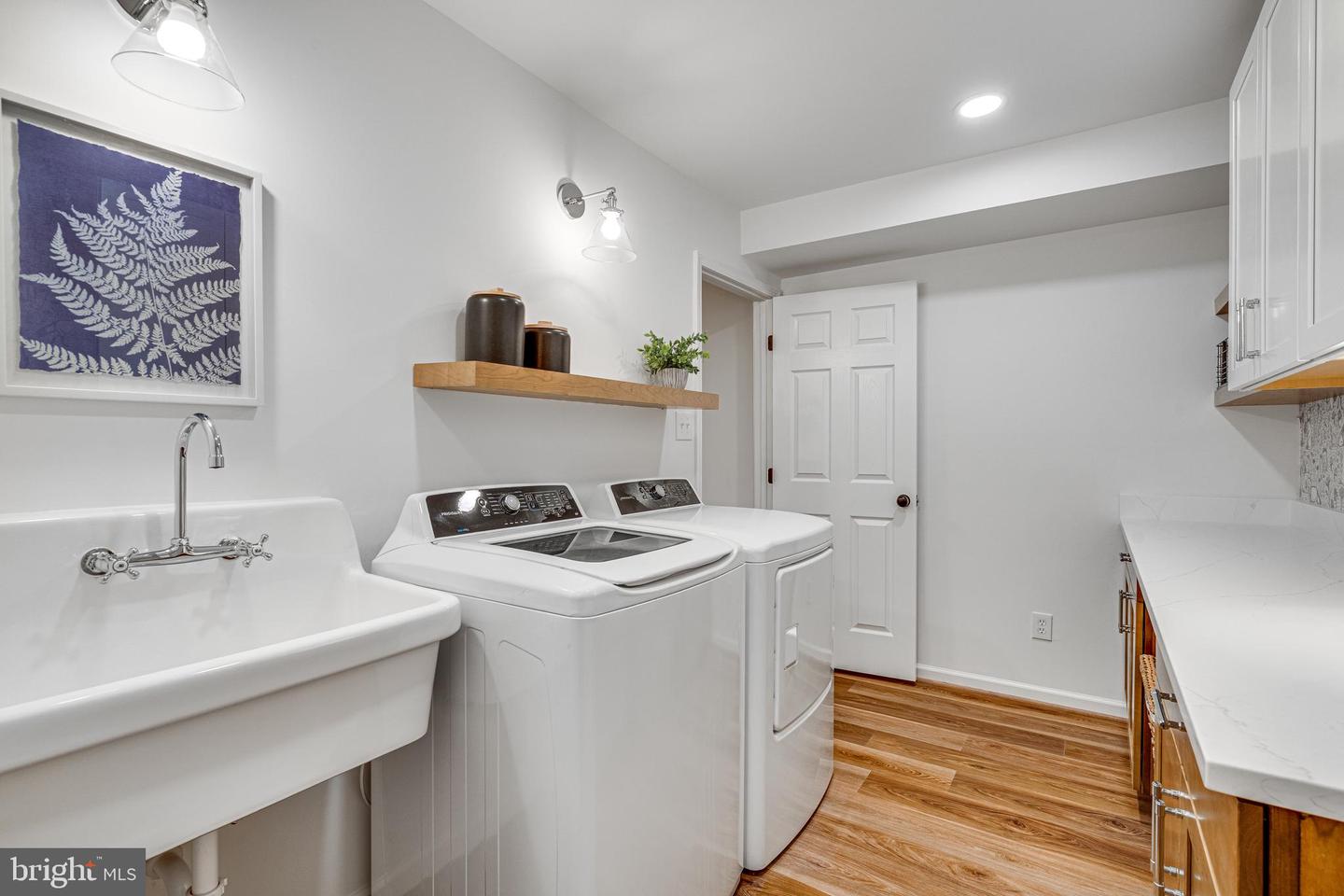4909 HEVERSHAM CT, FAIRFAX, Virginia 22032, 5 Bedrooms Bedrooms, ,3 BathroomsBathrooms,Residential,For sale,4909 HEVERSHAM CT,VAFX2237844 MLS # VAFX2237844