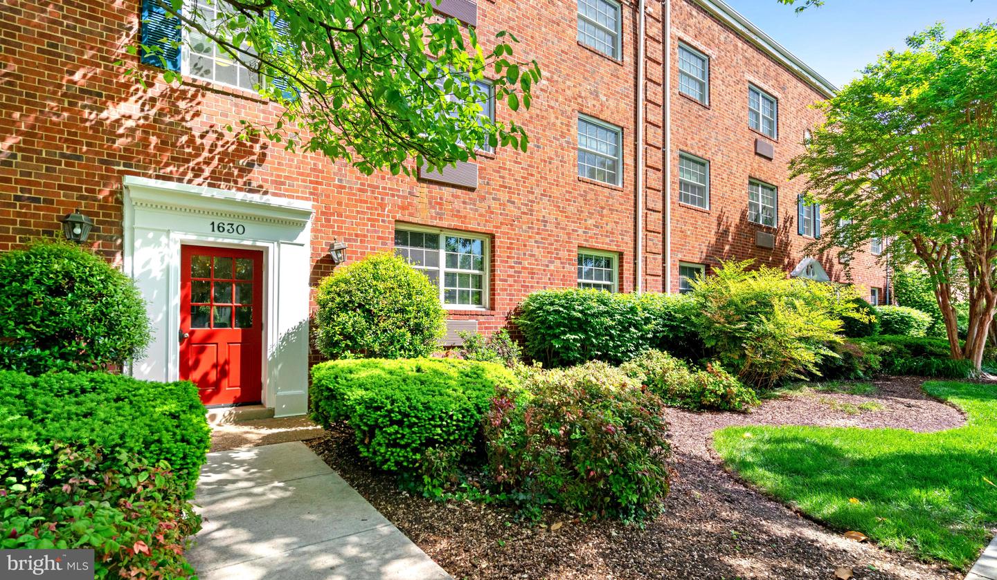 1630 W ABINGDON DR #102, ALEXANDRIA, Virginia 22314, 1 Bedroom Bedrooms, ,1 BathroomBathrooms,Residential,For sale,1630 W ABINGDON DR #102,VAAX2044760 MLS # VAAX2044760