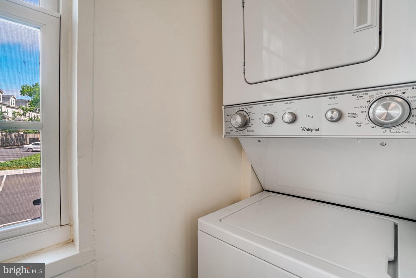 1630 W ABINGDON DR #102, ALEXANDRIA, Virginia 22314, 1 Bedroom Bedrooms, ,1 BathroomBathrooms,Residential,For sale,1630 W ABINGDON DR #102,VAAX2044760 MLS # VAAX2044760