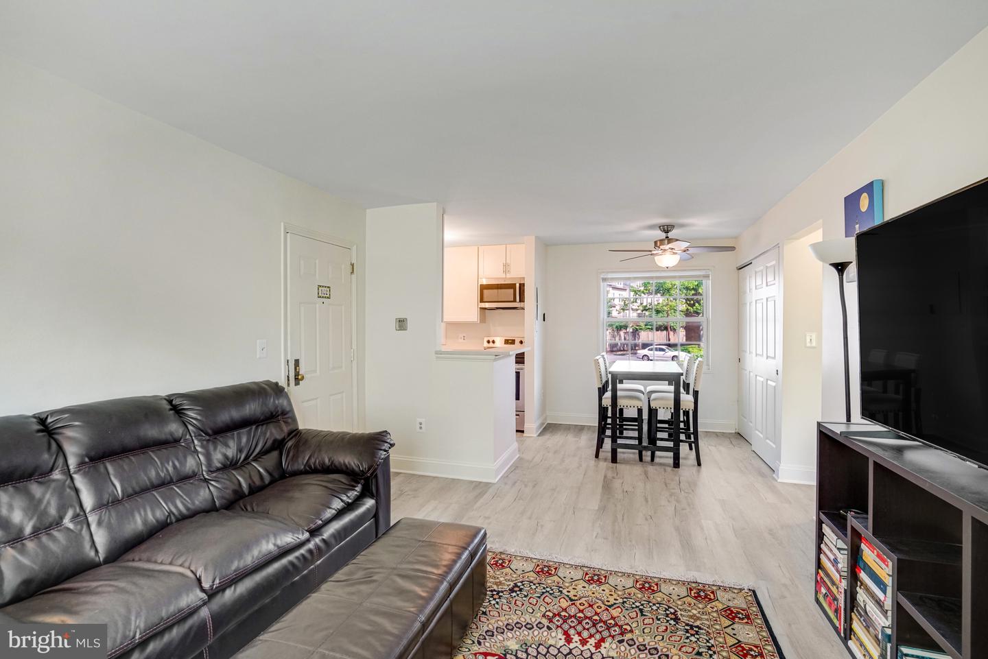 1630 W ABINGDON DR #102, ALEXANDRIA, Virginia 22314, 1 Bedroom Bedrooms, ,1 BathroomBathrooms,Residential,For sale,1630 W ABINGDON DR #102,VAAX2044760 MLS # VAAX2044760