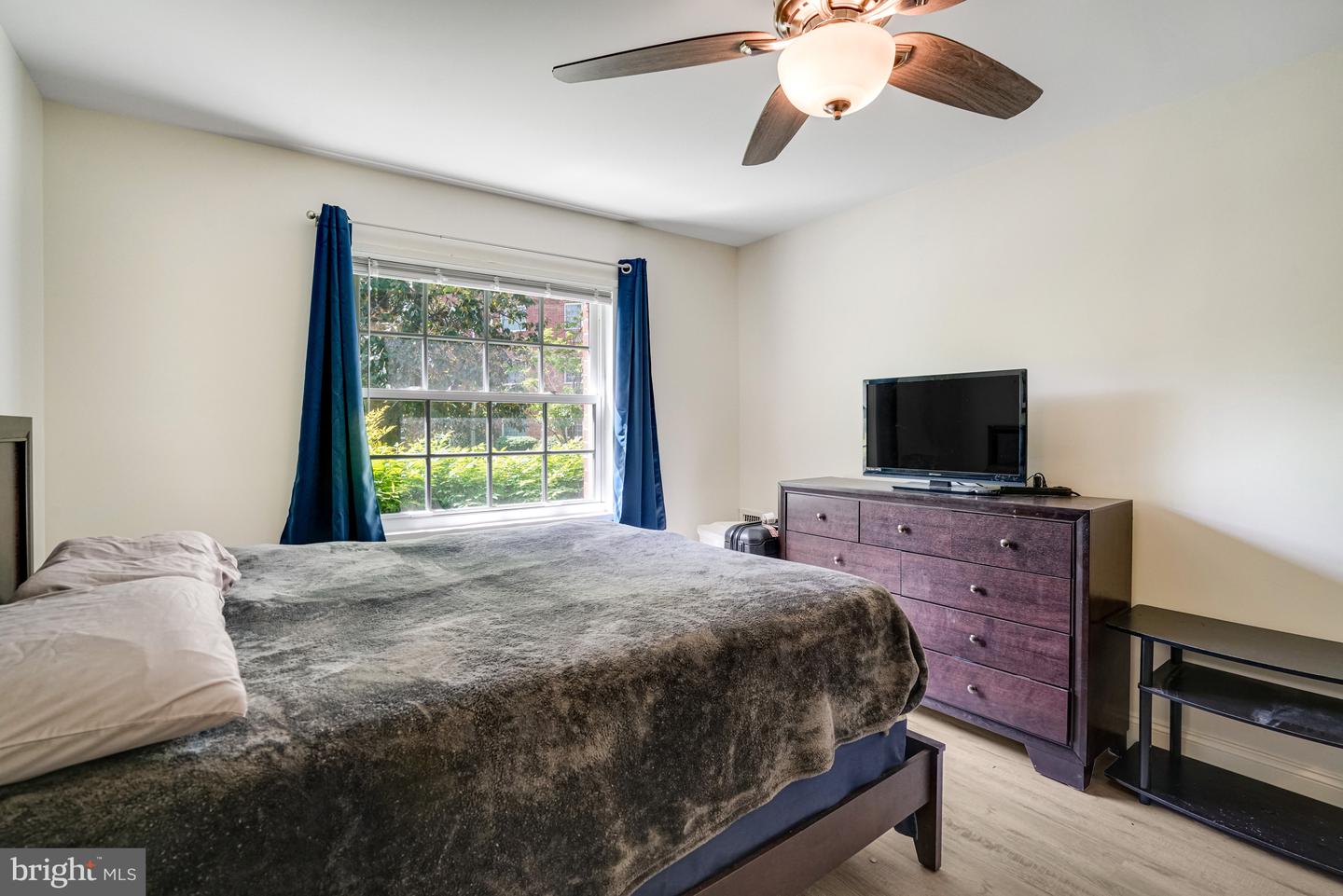 1630 W ABINGDON DR #102, ALEXANDRIA, Virginia 22314, 1 Bedroom Bedrooms, ,1 BathroomBathrooms,Residential,For sale,1630 W ABINGDON DR #102,VAAX2044760 MLS # VAAX2044760