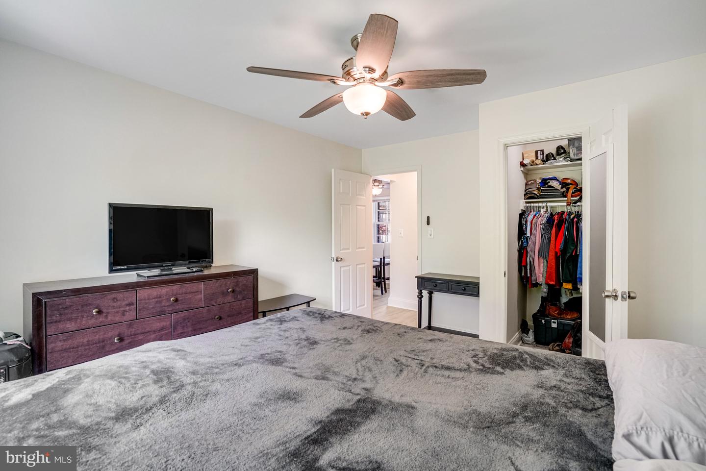 1630 W ABINGDON DR #102, ALEXANDRIA, Virginia 22314, 1 Bedroom Bedrooms, ,1 BathroomBathrooms,Residential,For sale,1630 W ABINGDON DR #102,VAAX2044760 MLS # VAAX2044760