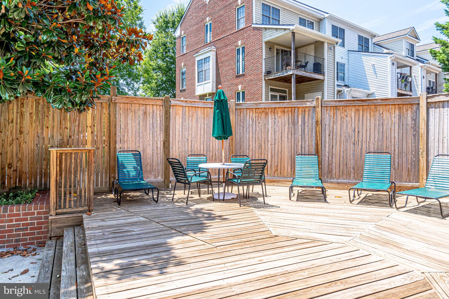 1630 W ABINGDON DR #102, ALEXANDRIA, Virginia 22314, 1 Bedroom Bedrooms, ,1 BathroomBathrooms,Residential,For sale,1630 W ABINGDON DR #102,VAAX2044760 MLS # VAAX2044760