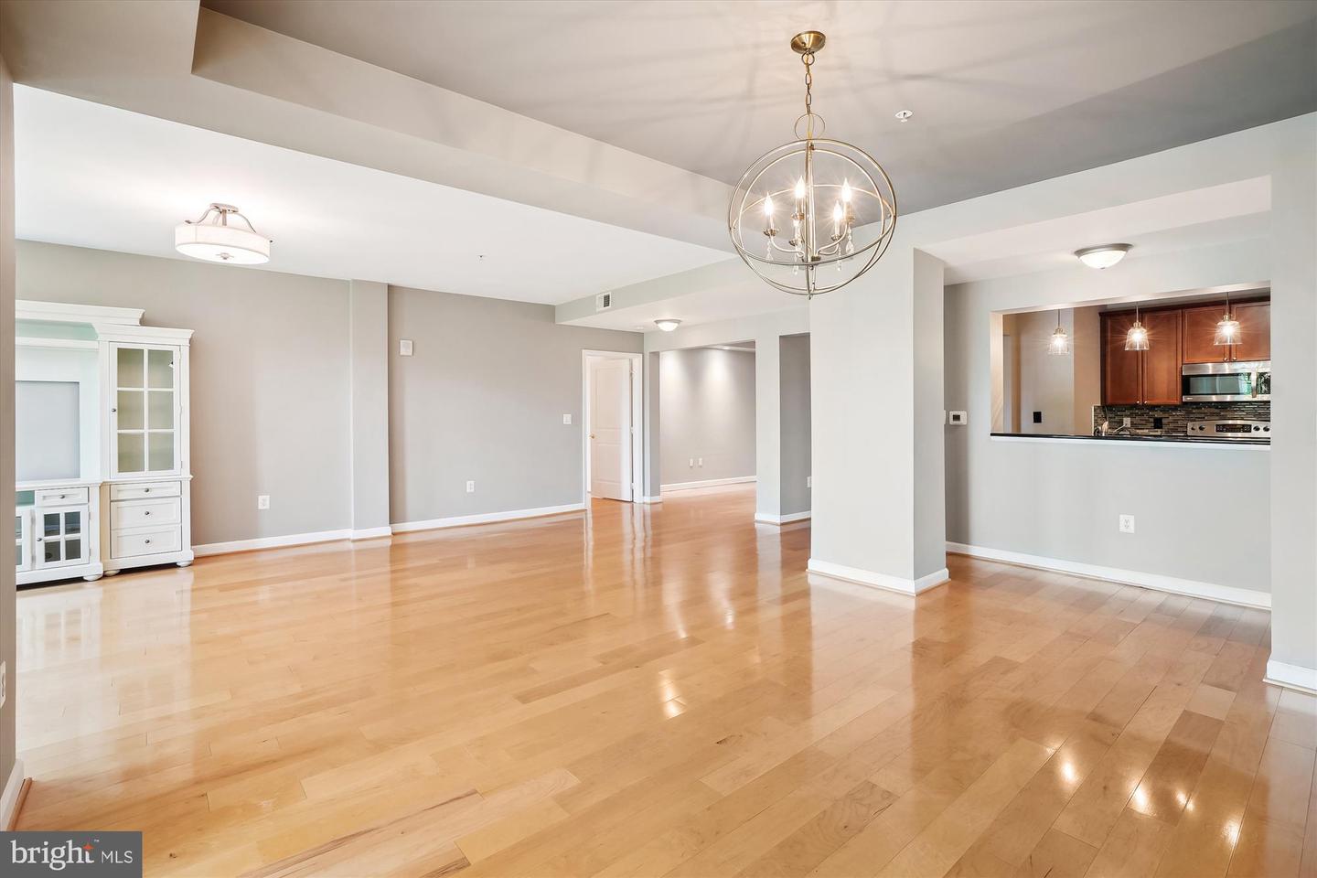 485 HARBOR SIDE ST #411, WOODBRIDGE, Virginia 22191, 2 Bedrooms Bedrooms, ,2 BathroomsBathrooms,Residential,For sale,485 HARBOR SIDE ST #411,VAPW2093480 MLS # VAPW2093480