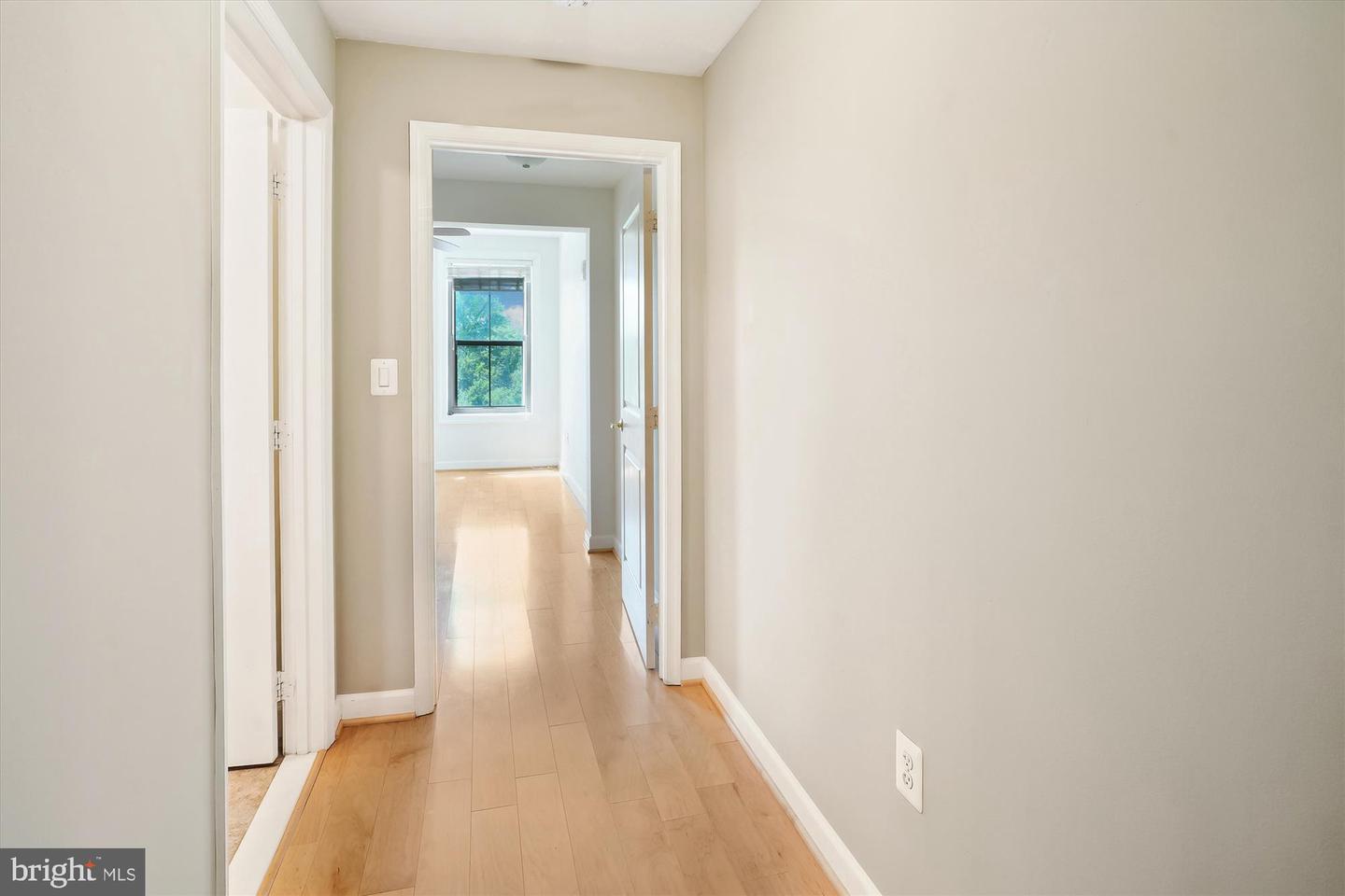 485 HARBOR SIDE ST #411, WOODBRIDGE, Virginia 22191, 2 Bedrooms Bedrooms, ,2 BathroomsBathrooms,Residential,For sale,485 HARBOR SIDE ST #411,VAPW2093480 MLS # VAPW2093480
