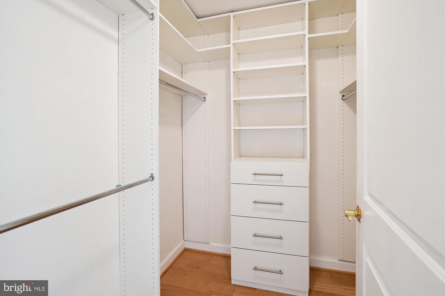 485 HARBOR SIDE ST #411, WOODBRIDGE, Virginia 22191, 2 Bedrooms Bedrooms, ,2 BathroomsBathrooms,Residential,For sale,485 HARBOR SIDE ST #411,VAPW2093480 MLS # VAPW2093480
