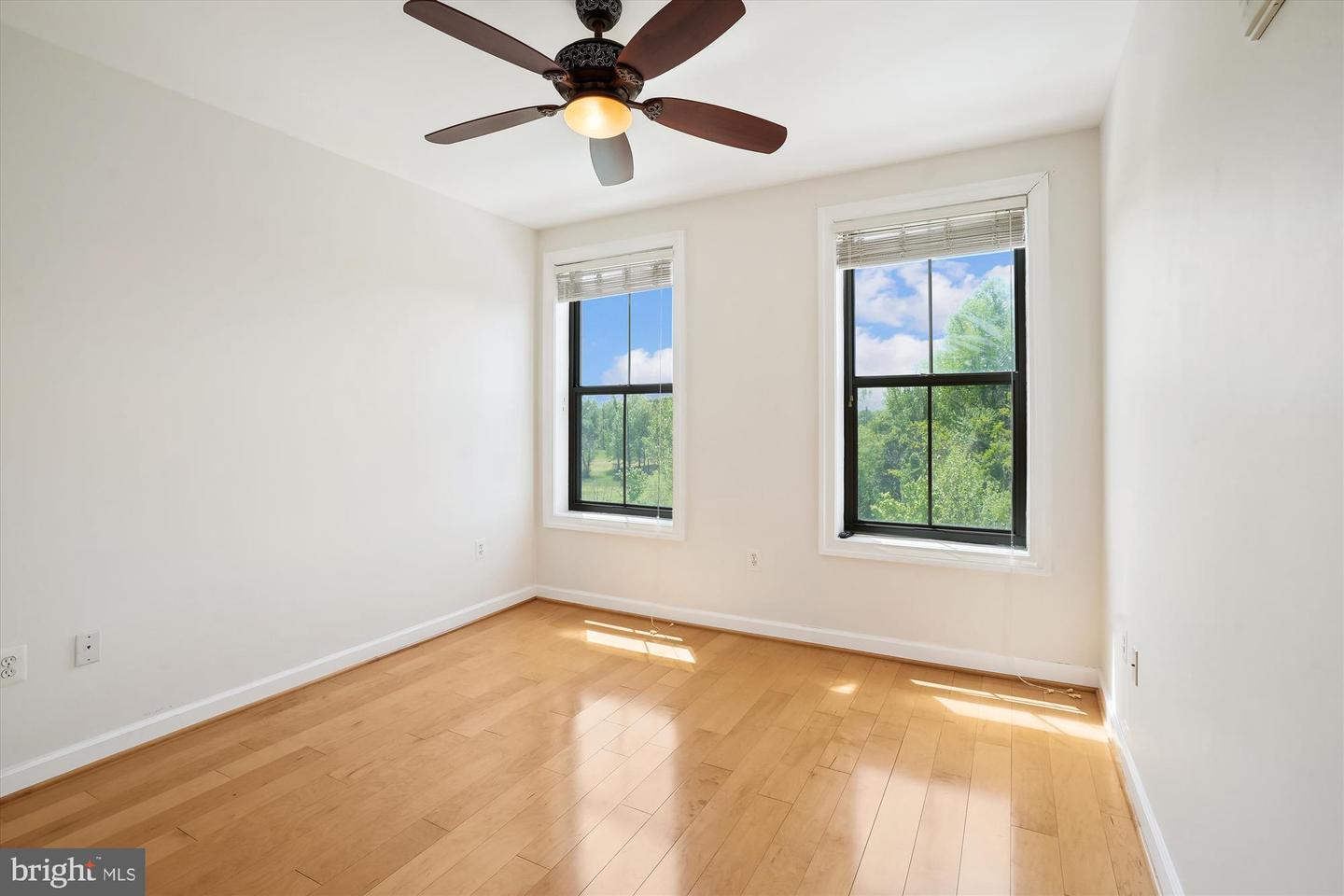 485 HARBOR SIDE ST #411, WOODBRIDGE, Virginia 22191, 2 Bedrooms Bedrooms, ,2 BathroomsBathrooms,Residential,For sale,485 HARBOR SIDE ST #411,VAPW2093480 MLS # VAPW2093480