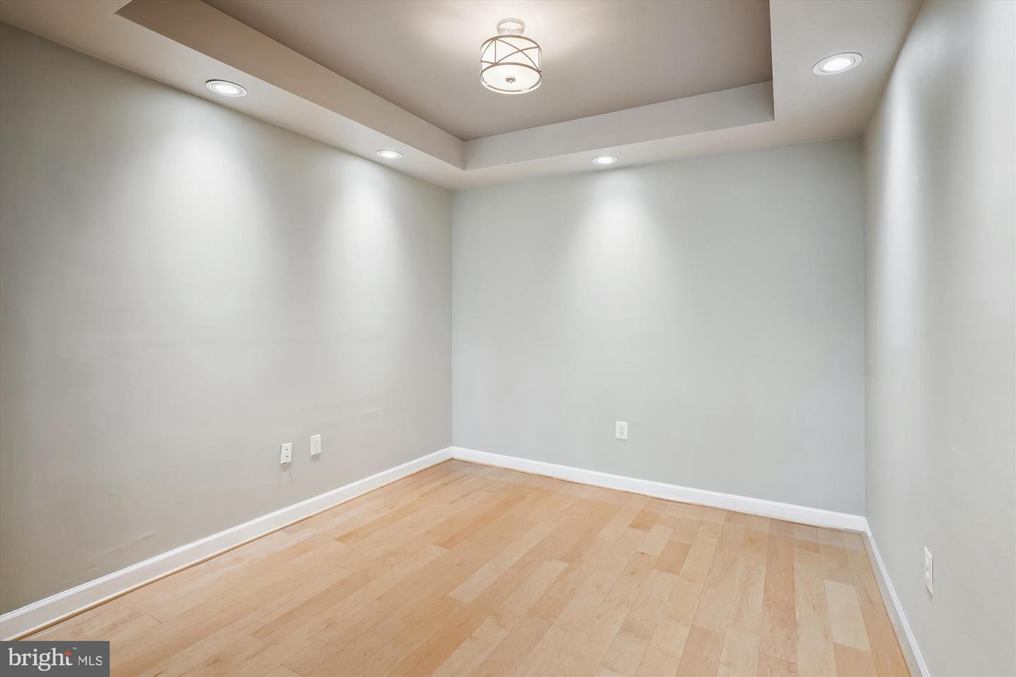 485 HARBOR SIDE ST #411, WOODBRIDGE, Virginia 22191, 2 Bedrooms Bedrooms, ,2 BathroomsBathrooms,Residential,For sale,485 HARBOR SIDE ST #411,VAPW2093480 MLS # VAPW2093480
