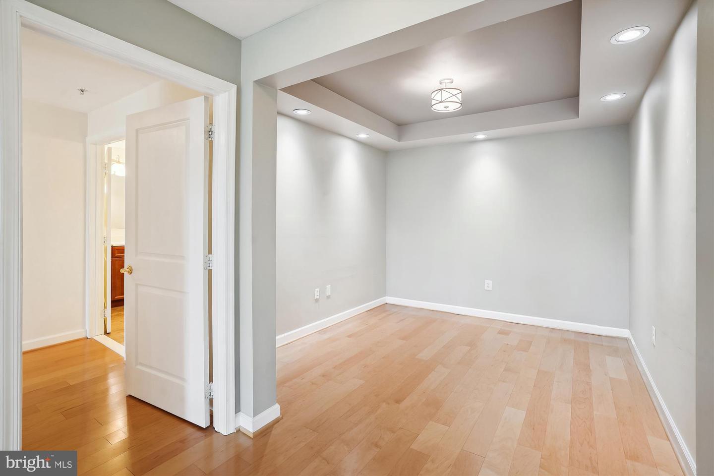 485 HARBOR SIDE ST #411, WOODBRIDGE, Virginia 22191, 2 Bedrooms Bedrooms, ,2 BathroomsBathrooms,Residential,For sale,485 HARBOR SIDE ST #411,VAPW2093480 MLS # VAPW2093480
