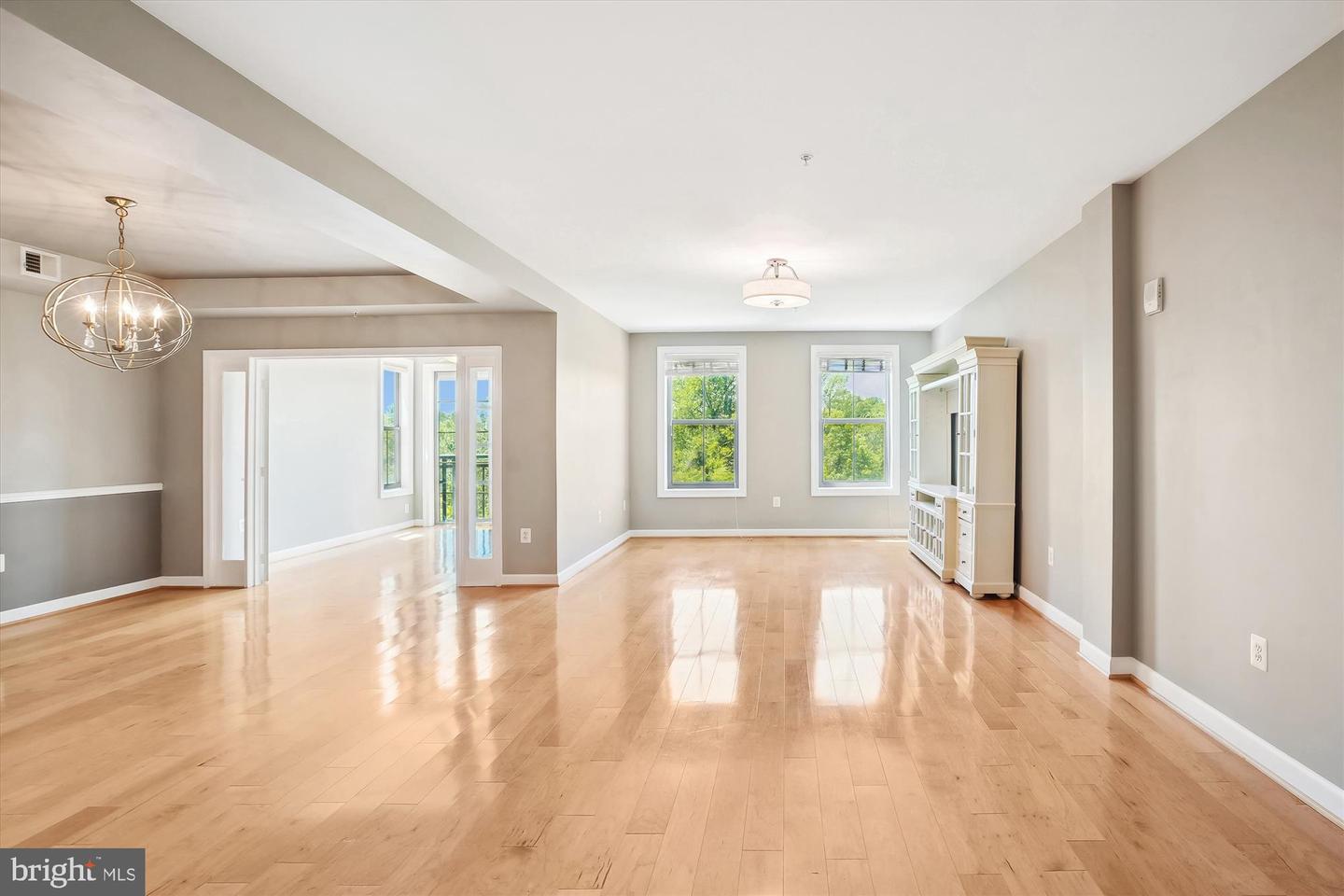 485 HARBOR SIDE ST #411, WOODBRIDGE, Virginia 22191, 2 Bedrooms Bedrooms, ,2 BathroomsBathrooms,Residential,For sale,485 HARBOR SIDE ST #411,VAPW2093480 MLS # VAPW2093480
