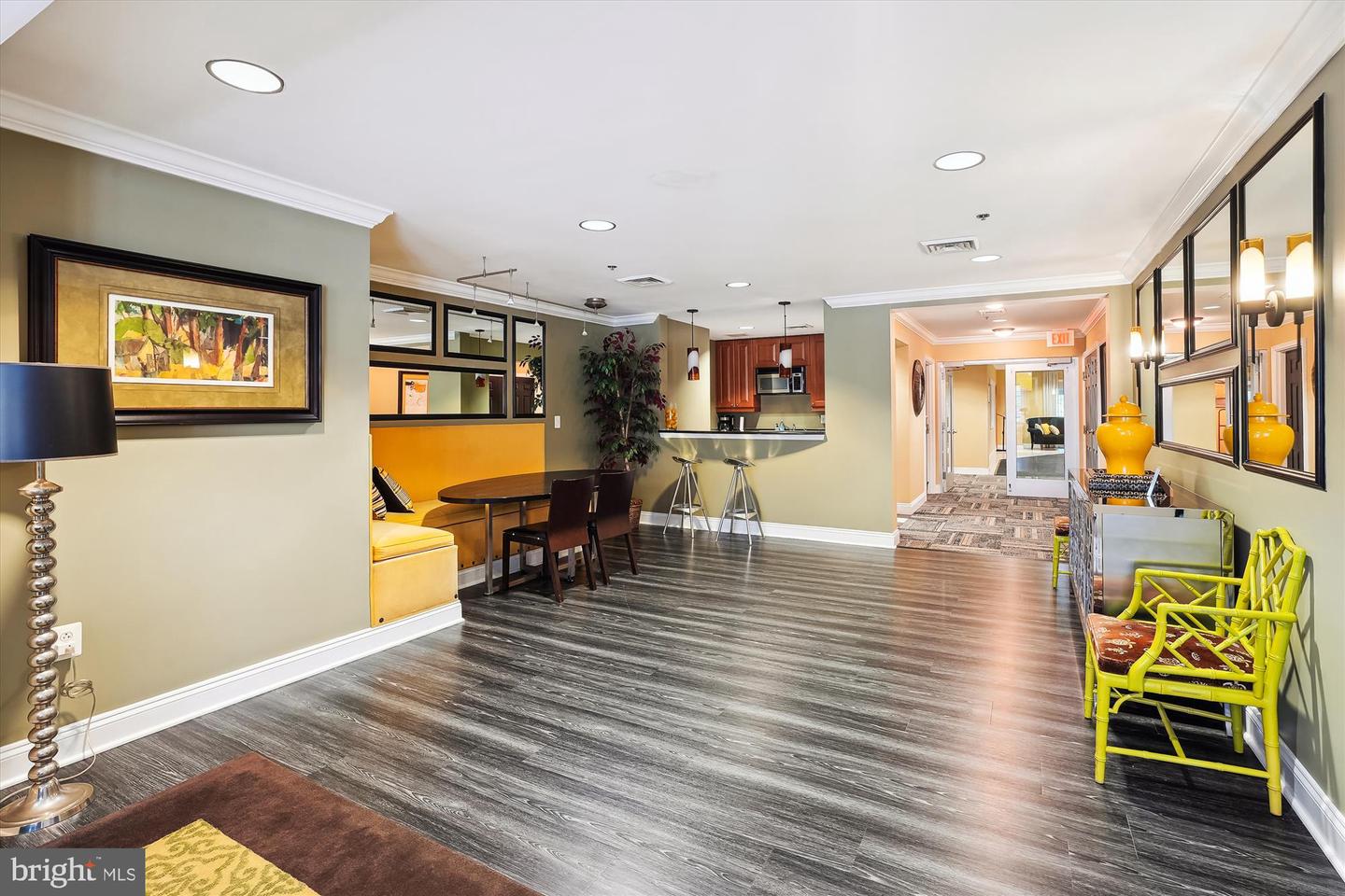 485 HARBOR SIDE ST #411, WOODBRIDGE, Virginia 22191, 2 Bedrooms Bedrooms, ,2 BathroomsBathrooms,Residential,For sale,485 HARBOR SIDE ST #411,VAPW2093480 MLS # VAPW2093480