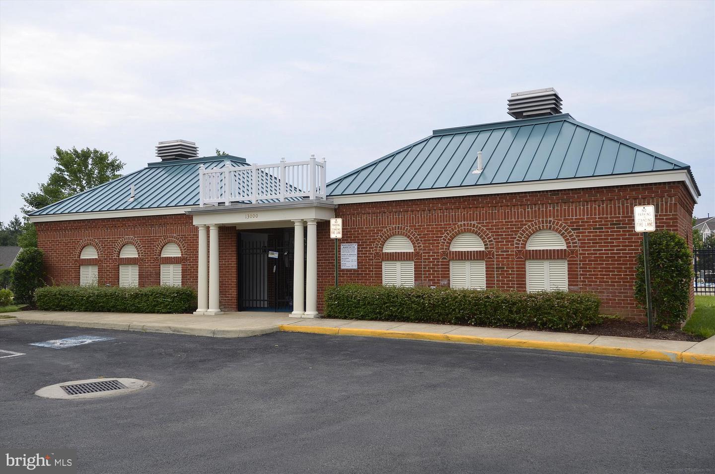 485 HARBOR SIDE ST #411, WOODBRIDGE, Virginia 22191, 2 Bedrooms Bedrooms, ,2 BathroomsBathrooms,Residential,For sale,485 HARBOR SIDE ST #411,VAPW2093480 MLS # VAPW2093480