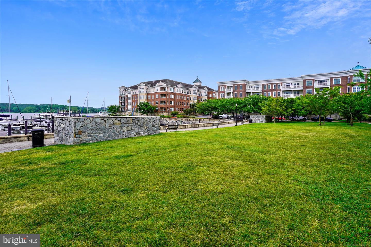 485 HARBOR SIDE ST #411, WOODBRIDGE, Virginia 22191, 2 Bedrooms Bedrooms, ,2 BathroomsBathrooms,Residential,For sale,485 HARBOR SIDE ST #411,VAPW2093480 MLS # VAPW2093480