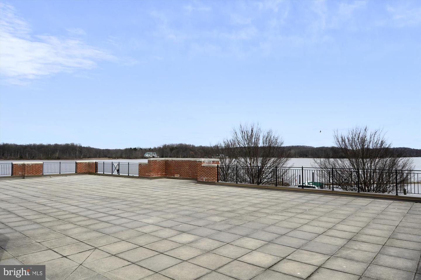 485 HARBOR SIDE ST #411, WOODBRIDGE, Virginia 22191, 2 Bedrooms Bedrooms, ,2 BathroomsBathrooms,Residential,For sale,485 HARBOR SIDE ST #411,VAPW2093480 MLS # VAPW2093480