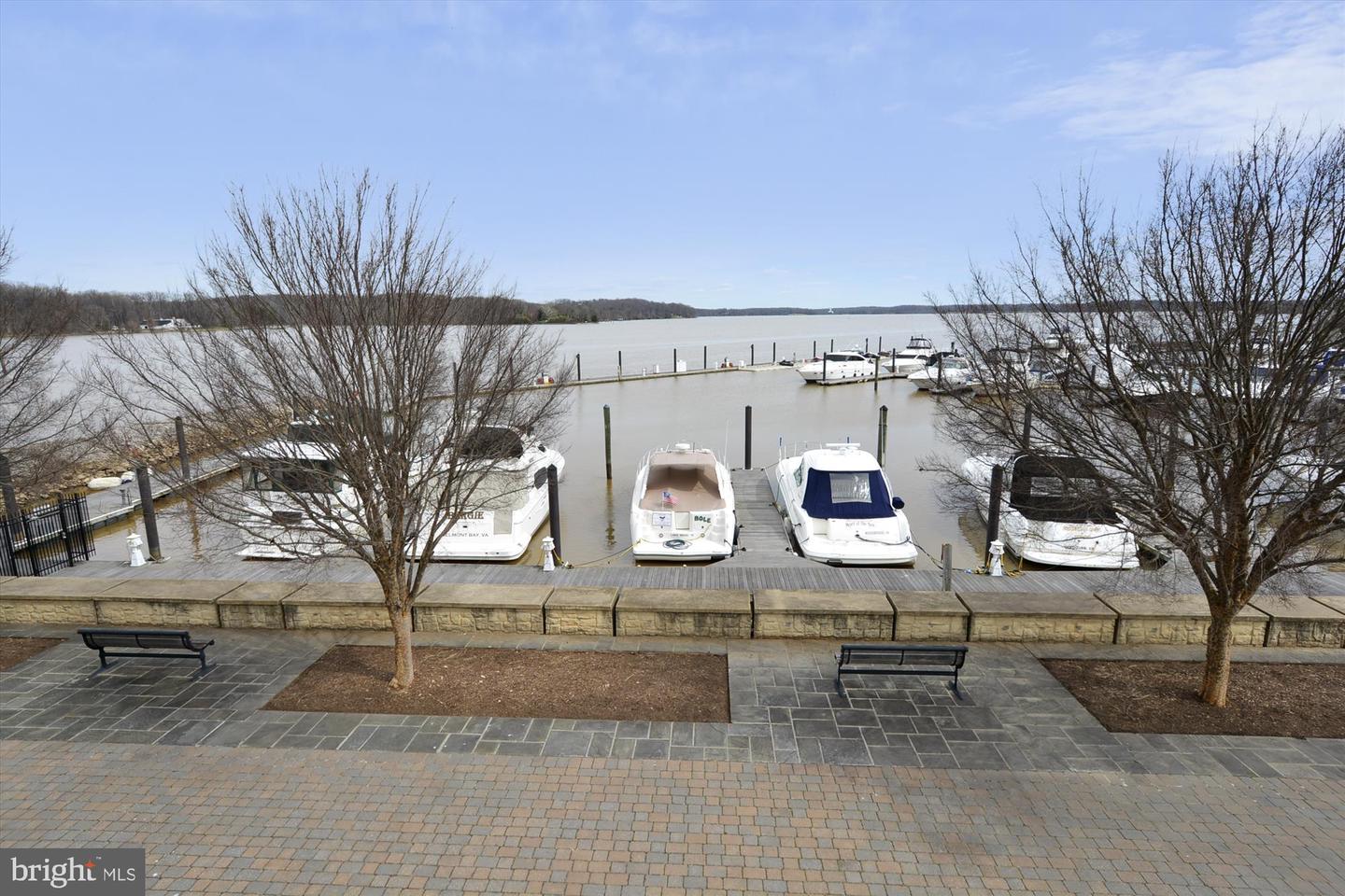 485 HARBOR SIDE ST #411, WOODBRIDGE, Virginia 22191, 2 Bedrooms Bedrooms, ,2 BathroomsBathrooms,Residential,For sale,485 HARBOR SIDE ST #411,VAPW2093480 MLS # VAPW2093480
