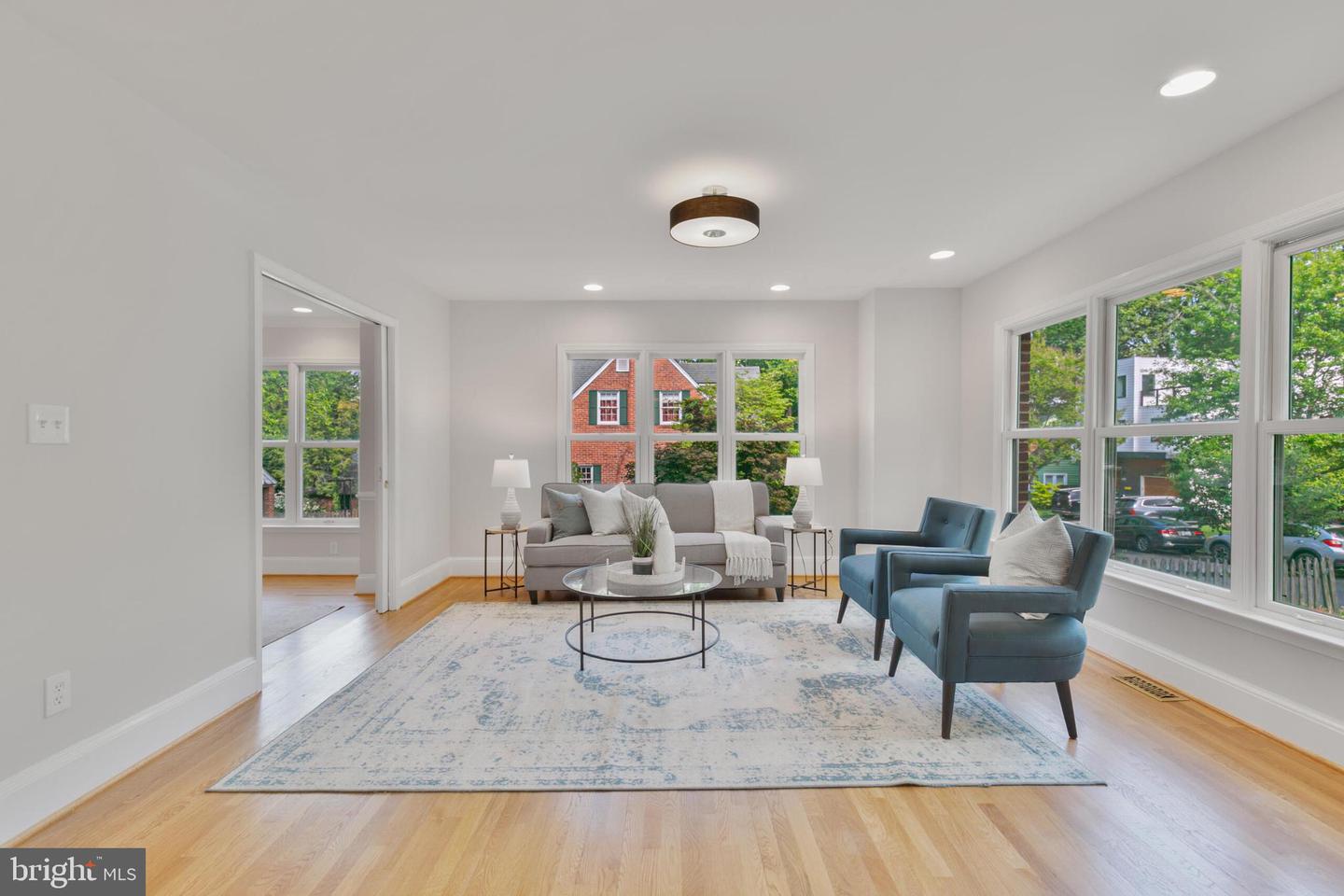 5001 14TH ST N, ARLINGTON, Virginia 22205, 5 Bedrooms Bedrooms, ,4 BathroomsBathrooms,Residential,For sale,5001 14TH ST N,VAAR2056846 MLS # VAAR2056846