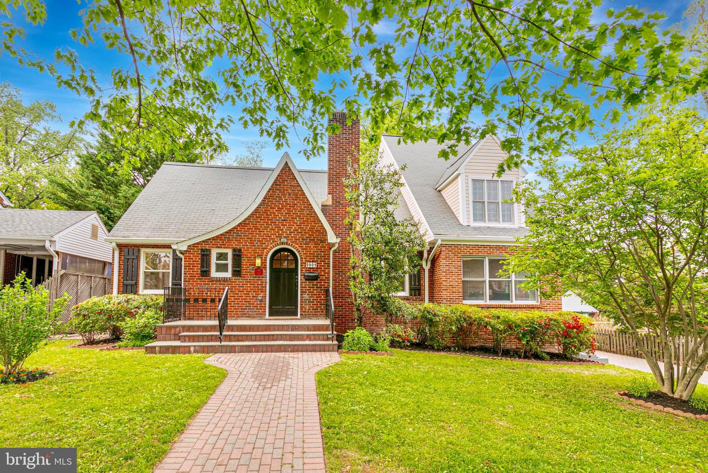 5001 14TH ST N, ARLINGTON, Virginia 22205, 5 Bedrooms Bedrooms, ,4 BathroomsBathrooms,Residential,For sale,5001 14TH ST N,VAAR2056846 MLS # VAAR2056846