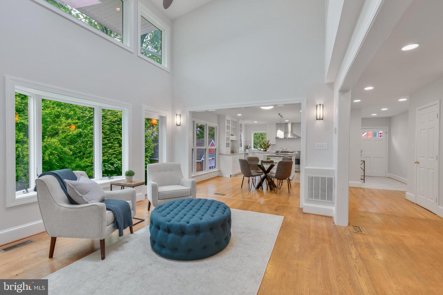 5001 14TH ST N, ARLINGTON, Virginia 22205, 5 Bedrooms Bedrooms, ,4 BathroomsBathrooms,Residential,For sale,5001 14TH ST N,VAAR2056846 MLS # VAAR2056846