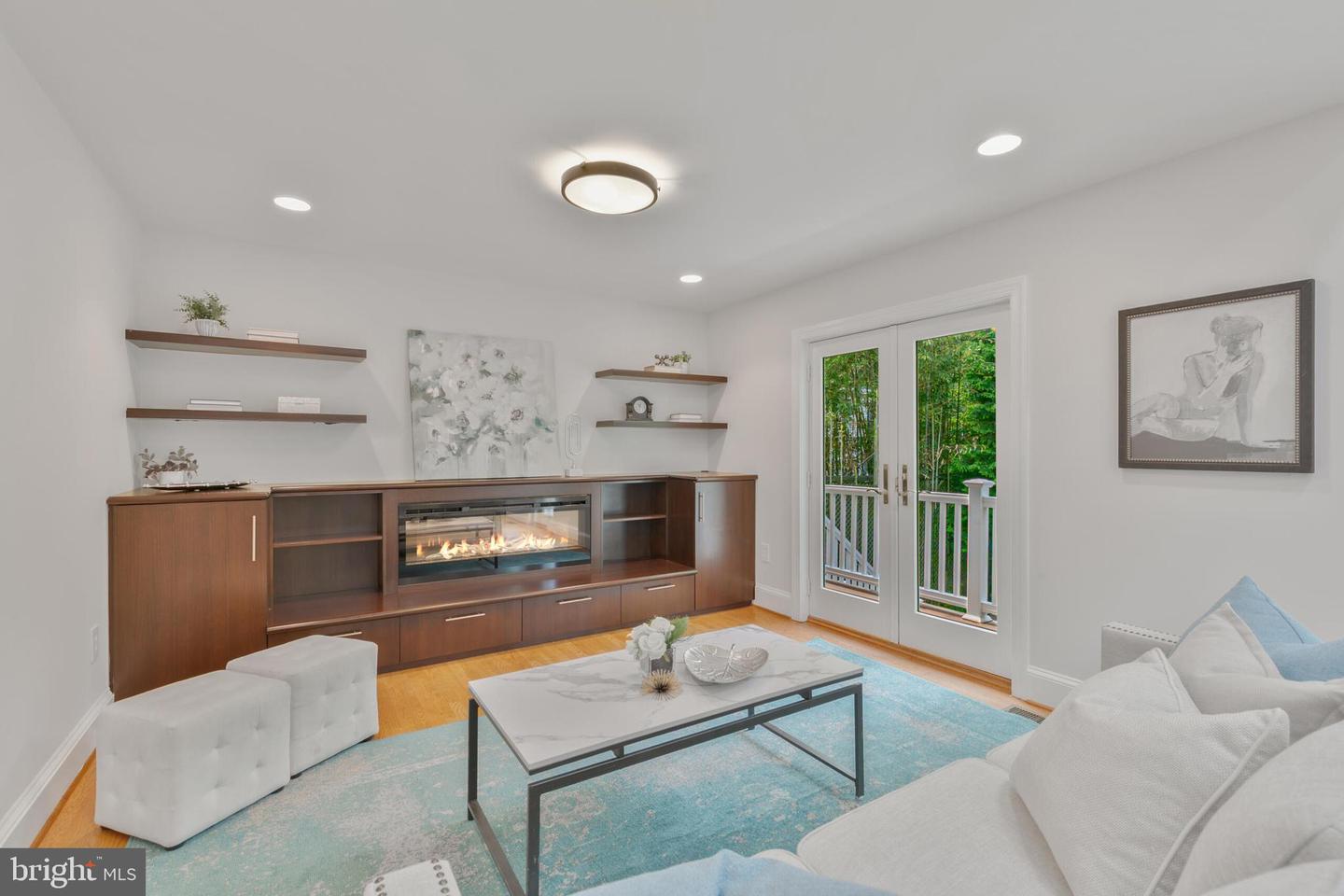 5001 14TH ST N, ARLINGTON, Virginia 22205, 5 Bedrooms Bedrooms, ,4 BathroomsBathrooms,Residential,For sale,5001 14TH ST N,VAAR2056846 MLS # VAAR2056846