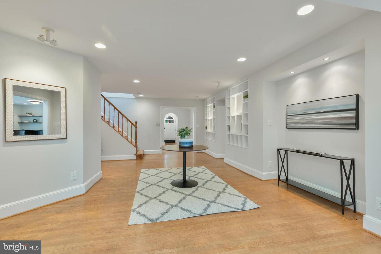 5001 14TH ST N, ARLINGTON, Virginia 22205, 5 Bedrooms Bedrooms, ,4 BathroomsBathrooms,Residential,For sale,5001 14TH ST N,VAAR2056846 MLS # VAAR2056846