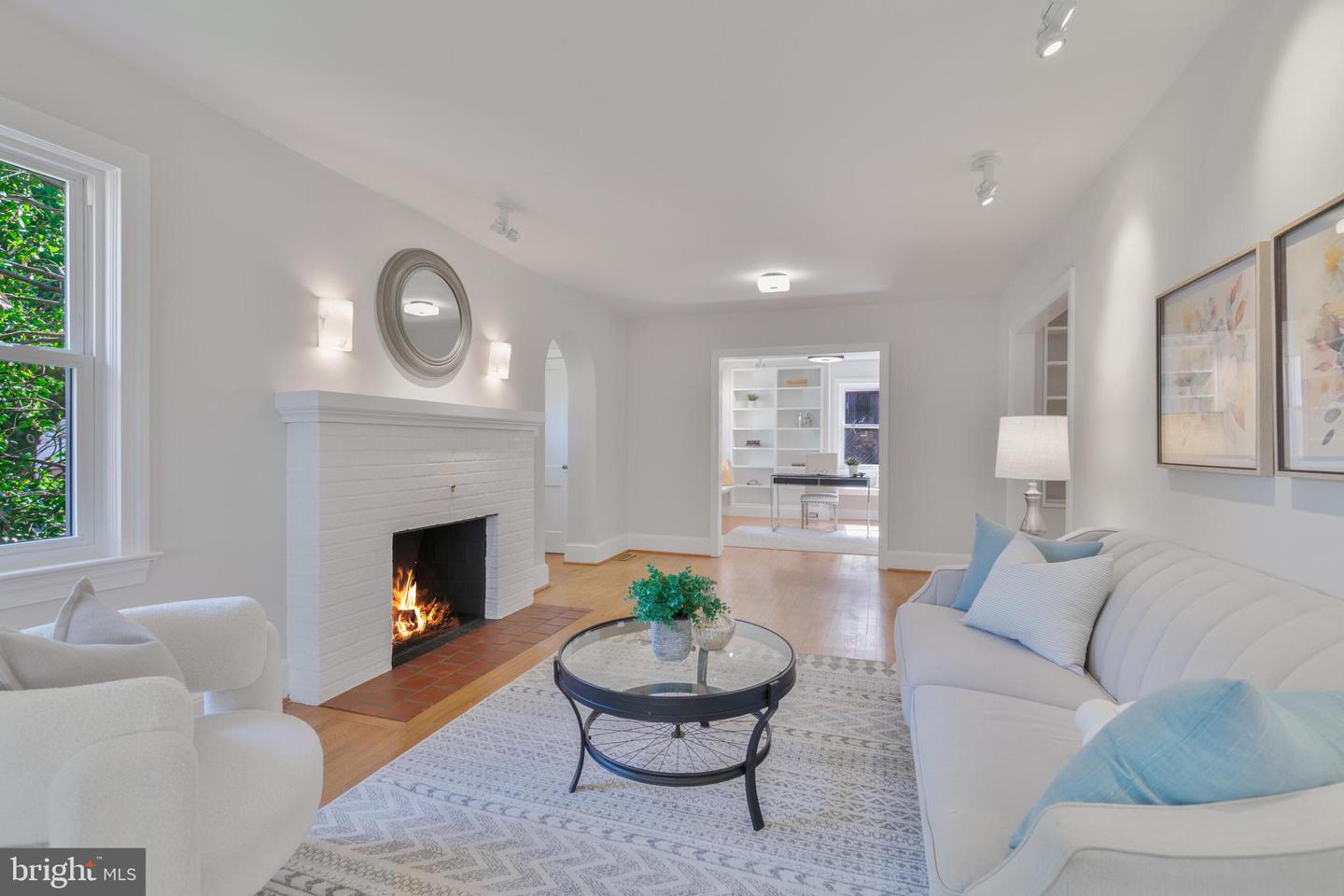 5001 14TH ST N, ARLINGTON, Virginia 22205, 5 Bedrooms Bedrooms, ,4 BathroomsBathrooms,Residential,For sale,5001 14TH ST N,VAAR2056846 MLS # VAAR2056846