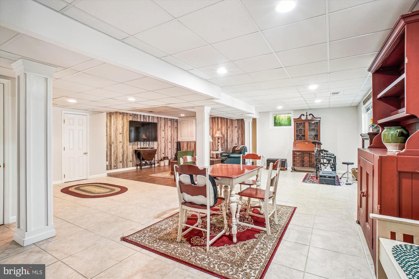 3109 VALLEY LN, FALLS CHURCH, Virginia 22044, 4 Bedrooms Bedrooms, ,3 BathroomsBathrooms,Residential,For sale,3109 VALLEY LN,VAFX2237568 MLS # VAFX2237568