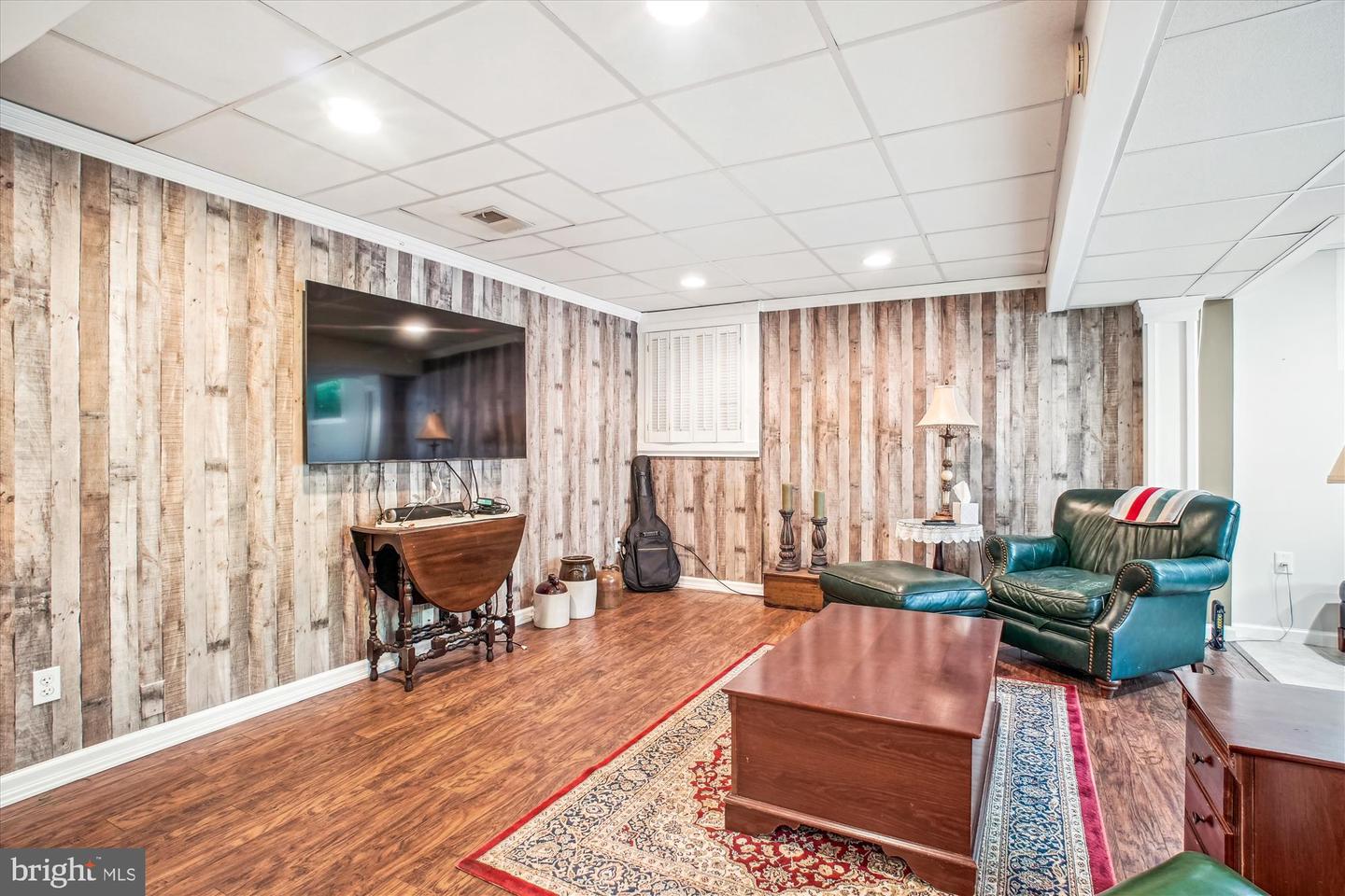 3109 VALLEY LN, FALLS CHURCH, Virginia 22044, 4 Bedrooms Bedrooms, ,3 BathroomsBathrooms,Residential,For sale,3109 VALLEY LN,VAFX2237568 MLS # VAFX2237568