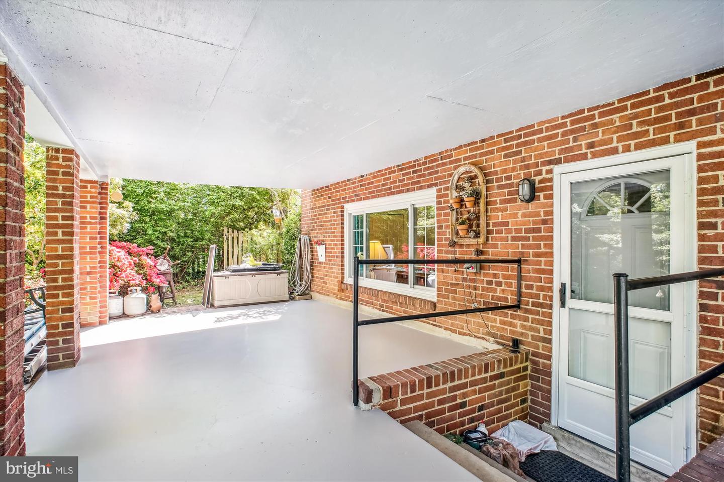 3109 VALLEY LN, FALLS CHURCH, Virginia 22044, 4 Bedrooms Bedrooms, ,3 BathroomsBathrooms,Residential,For sale,3109 VALLEY LN,VAFX2237568 MLS # VAFX2237568