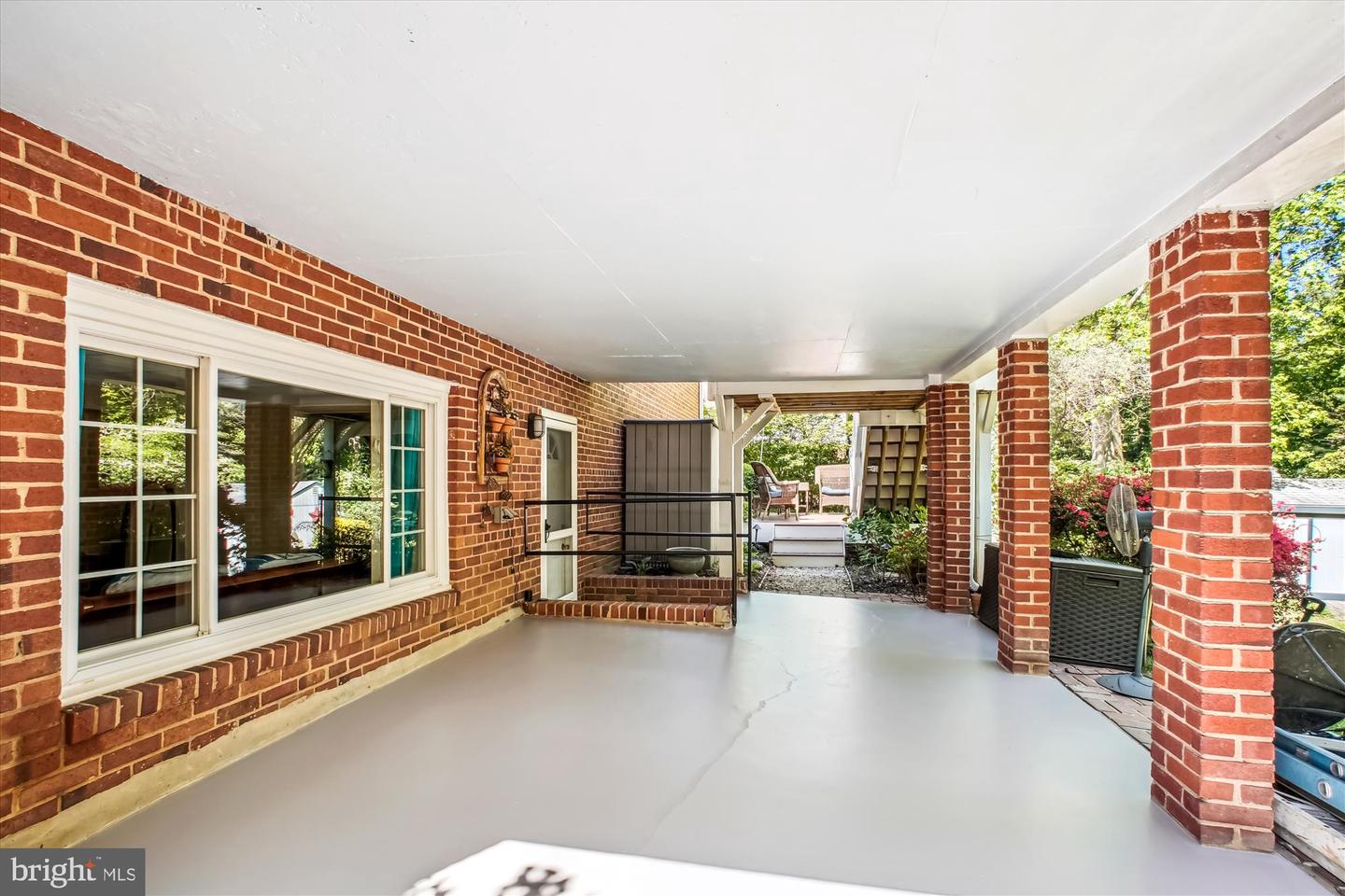 3109 VALLEY LN, FALLS CHURCH, Virginia 22044, 4 Bedrooms Bedrooms, ,3 BathroomsBathrooms,Residential,For sale,3109 VALLEY LN,VAFX2237568 MLS # VAFX2237568