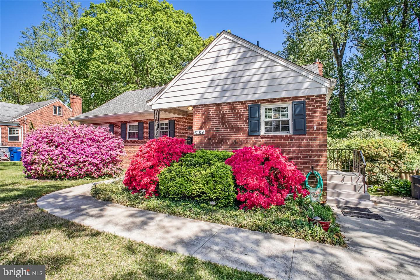 3109 VALLEY LN, FALLS CHURCH, Virginia 22044, 4 Bedrooms Bedrooms, ,3 BathroomsBathrooms,Residential,For sale,3109 VALLEY LN,VAFX2237568 MLS # VAFX2237568