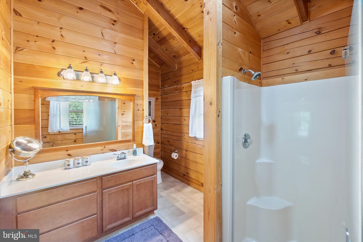 378 PANHANDLE RD, BENTONVILLE, Virginia 22610, 3 Bedrooms Bedrooms, ,2 BathroomsBathrooms,Residential,For sale,378 PANHANDLE RD,VAWR2011042 MLS # VAWR2011042