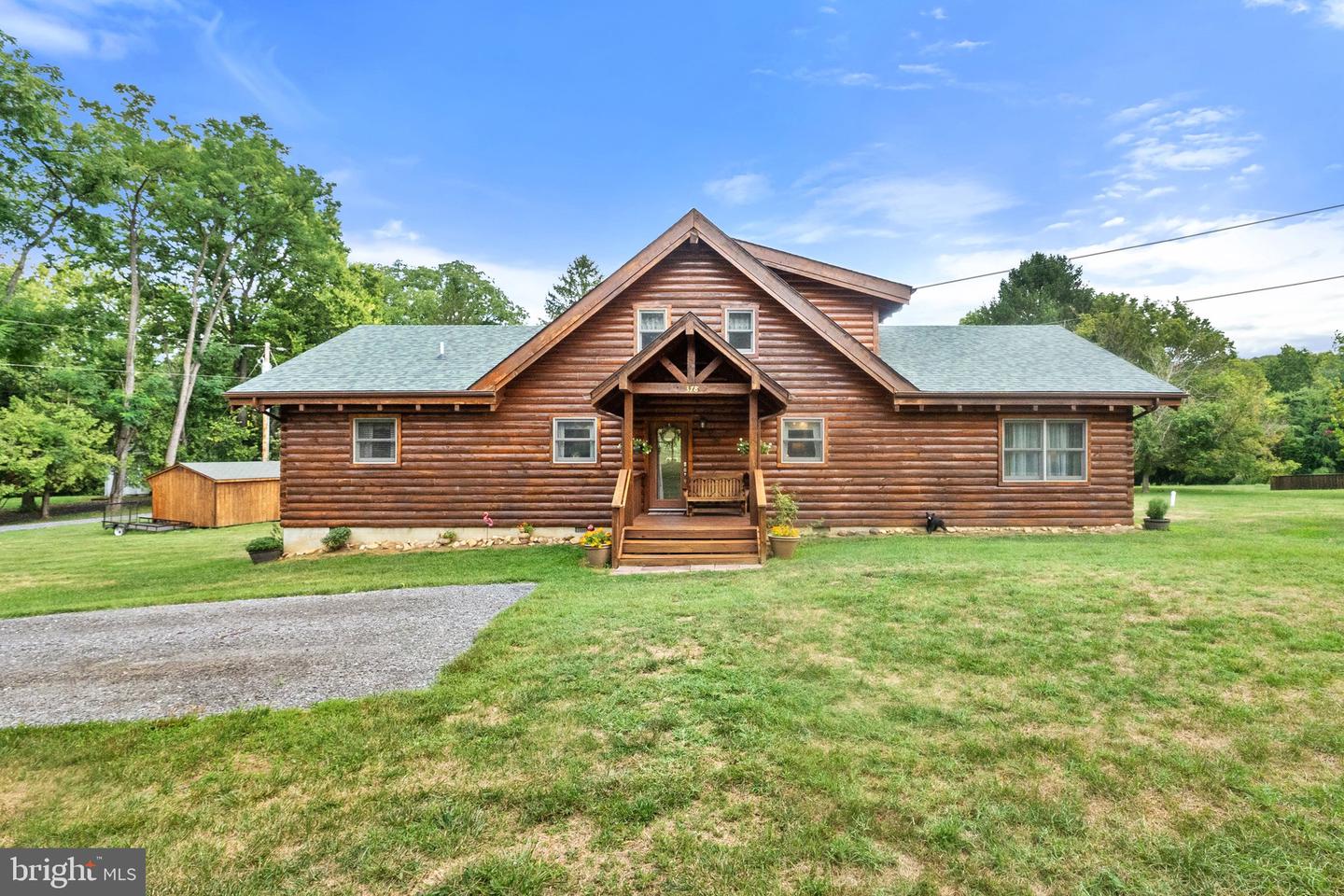 378 PANHANDLE RD, BENTONVILLE, Virginia 22610, 3 Bedrooms Bedrooms, ,2 BathroomsBathrooms,Residential,For sale,378 PANHANDLE RD,VAWR2011042 MLS # VAWR2011042