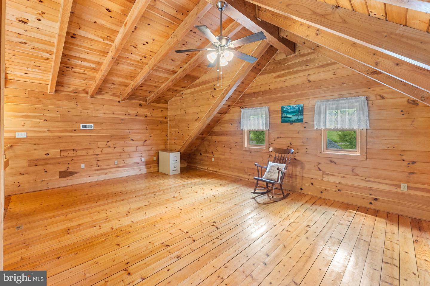 378 PANHANDLE RD, BENTONVILLE, Virginia 22610, 3 Bedrooms Bedrooms, ,2 BathroomsBathrooms,Residential,For sale,378 PANHANDLE RD,VAWR2011042 MLS # VAWR2011042
