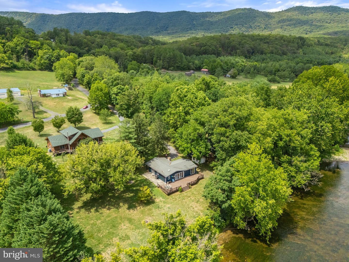 378 PANHANDLE RD, BENTONVILLE, Virginia 22610, 3 Bedrooms Bedrooms, ,2 BathroomsBathrooms,Residential,For sale,378 PANHANDLE RD,VAWR2011042 MLS # VAWR2011042