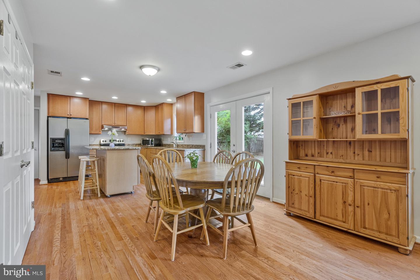 314 CHARLES ST SE, VIENNA, Virginia 22180, 5 Bedrooms Bedrooms, ,5 BathroomsBathrooms,Residential,For sale,314 CHARLES ST SE,VAFX2237866 MLS # VAFX2237866