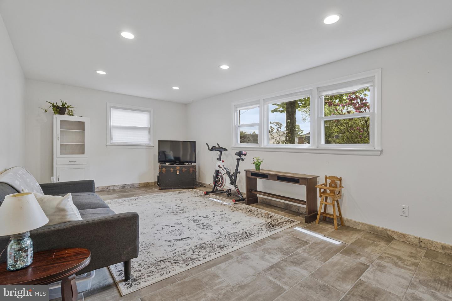 314 CHARLES ST SE, VIENNA, Virginia 22180, 5 Bedrooms Bedrooms, ,5 BathroomsBathrooms,Residential,For sale,314 CHARLES ST SE,VAFX2237866 MLS # VAFX2237866