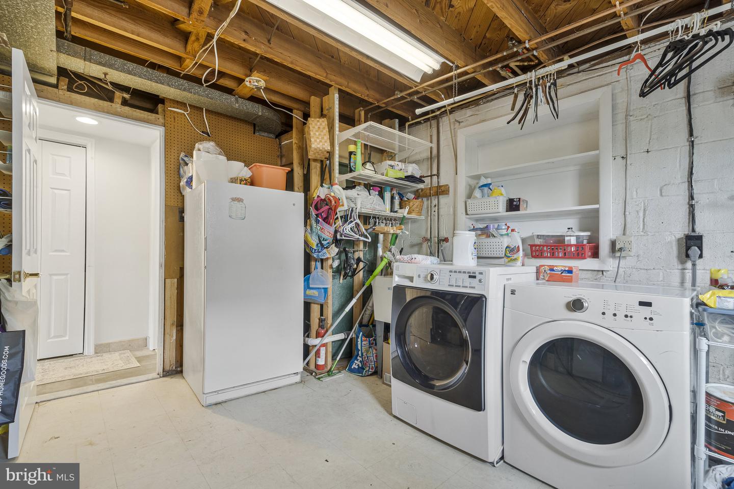 314 CHARLES ST SE, VIENNA, Virginia 22180, 5 Bedrooms Bedrooms, ,5 BathroomsBathrooms,Residential,For sale,314 CHARLES ST SE,VAFX2237866 MLS # VAFX2237866