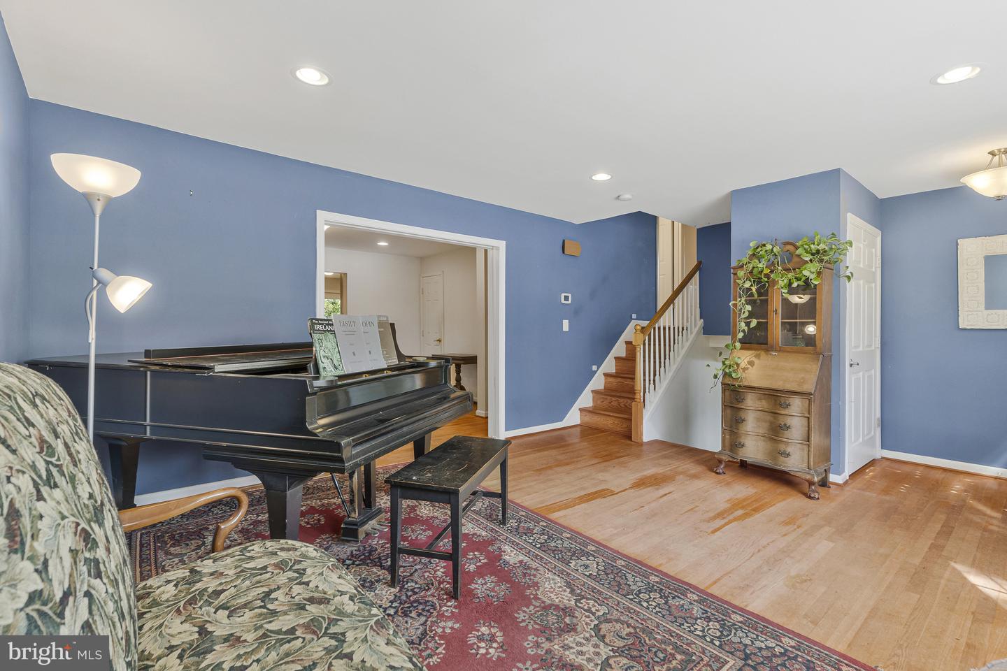314 CHARLES ST SE, VIENNA, Virginia 22180, 5 Bedrooms Bedrooms, ,5 BathroomsBathrooms,Residential,For sale,314 CHARLES ST SE,VAFX2237866 MLS # VAFX2237866