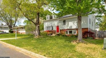 314 CHARLES ST SE, VIENNA, Virginia 22180, 5 Bedrooms Bedrooms, ,5 BathroomsBathrooms,Residential,For sale,314 CHARLES ST SE,VAFX2237866 MLS # VAFX2237866