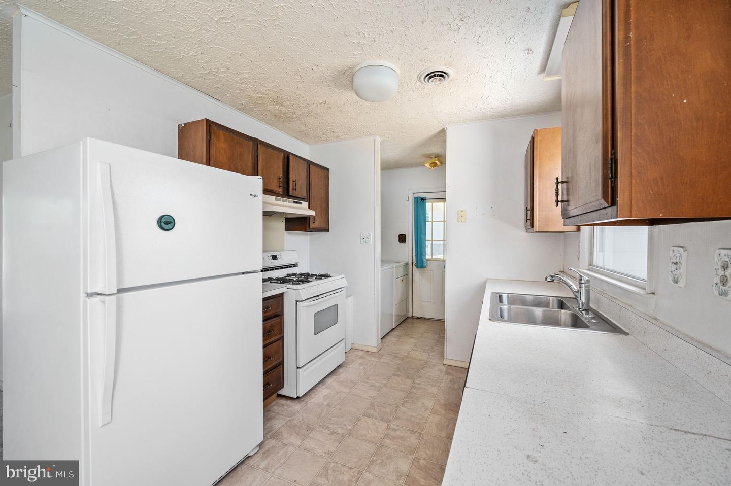 14458 MERIDIAN DR, WOODBRIDGE, Virginia 22191, 3 Bedrooms Bedrooms, ,2 BathroomsBathrooms,Residential,For sale,14458 MERIDIAN DR,VAPW2093782 MLS # VAPW2093782